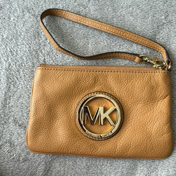 Michael Kors | Bags | Michael Kors Leather Wristlet Used  display picture 1